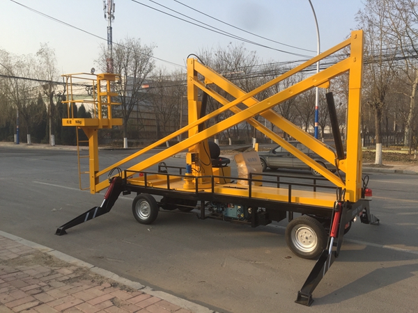 小型升降機(jī)出現(xiàn)噪音如何解決？